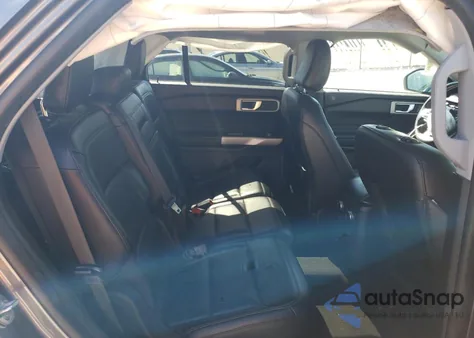 2021 Ford Explorer Xlt z USA, uszkodzony, nr VIN 1FMSK8DHXMGA28074